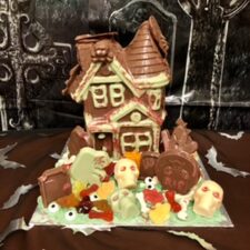 Chocolate Haunted Mansion - Image 7