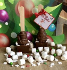 Mini Festive Hot Chocolate Spoons