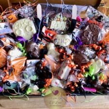 Halloween Ultimate Chocolate Hamper - Image 8