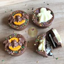 Halloween chocolate Oreo cookies x 4