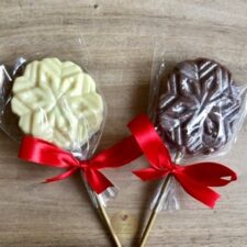 Snowflake Chocolate Lollipops - Image 2