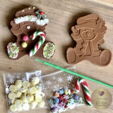 Decorate your own Chocolate Teddy Bear Kit - Image 4