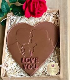 A large chocolate heart plaque saying 'I Love You' for Valentine's Day