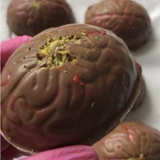 Pistachio Crunch Milk Chocolate Brain