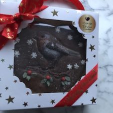 Chocolate Robin Heart Plaque - Image 3